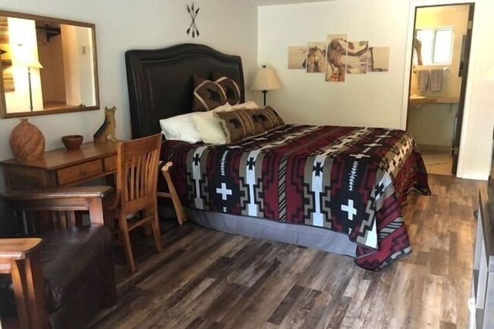 Room 9 of 61