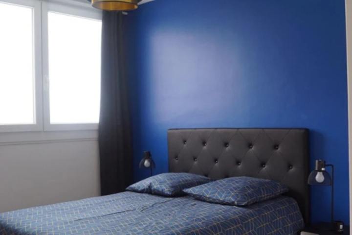 Room 11 of 11