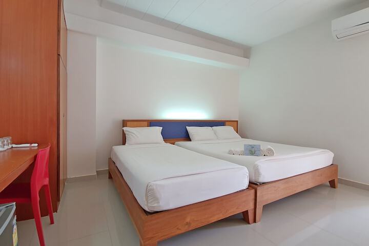 Room 18 of 39