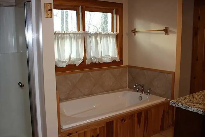 Room 8 of 21