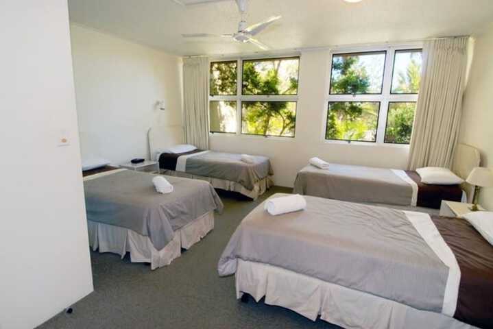 Room 13 of 136