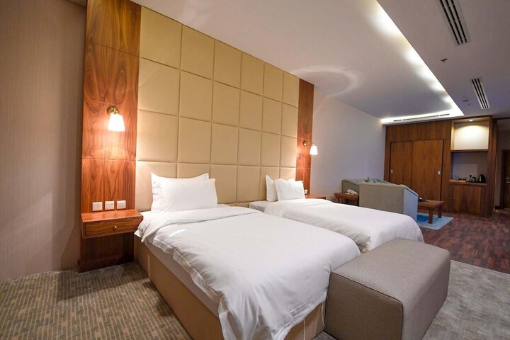 Room 14 of 38