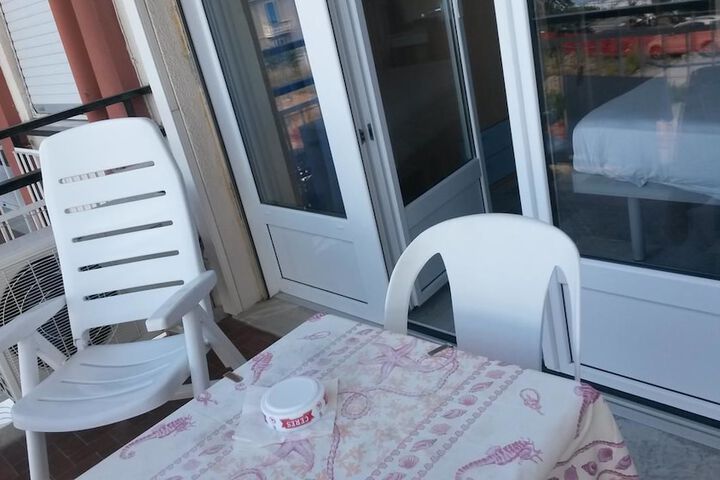 Terrace/Patio 1 of 10
