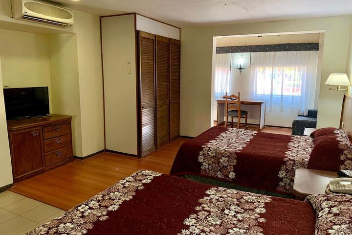 Room 5 of 47