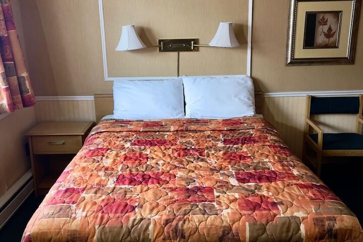 Room 6 of 31