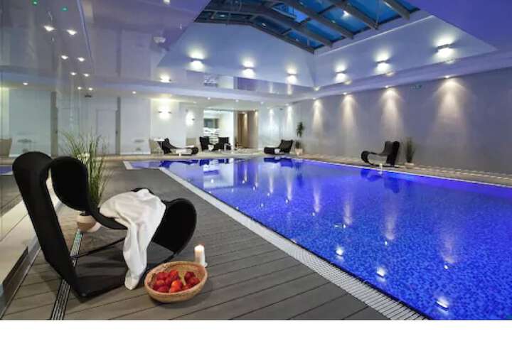 Pool 174 of 183