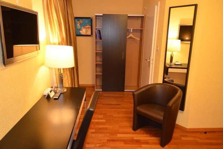 Room 19 of 56