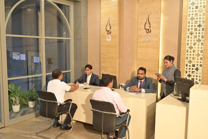 Business Center 56 of 61