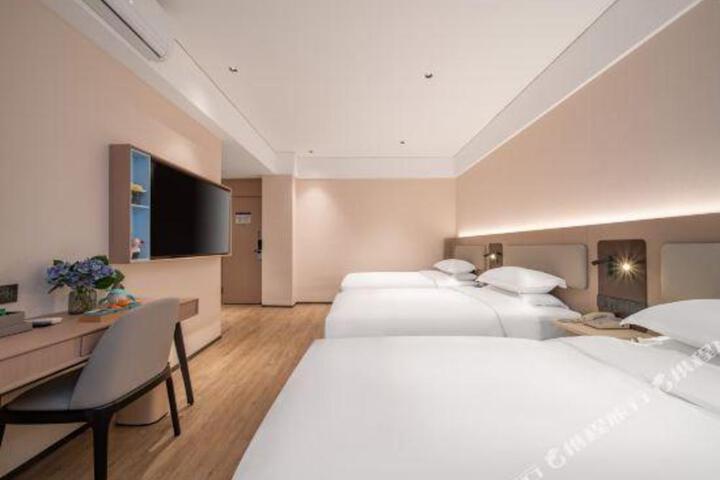 Ginza Jiaxuan Hotel (Jinan Daming Lake Chaoranlou Branch)
