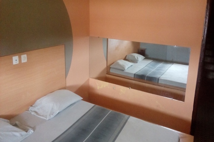Room 3 of 15
