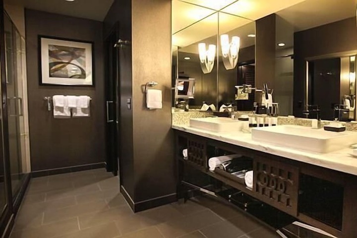Bathroom sink