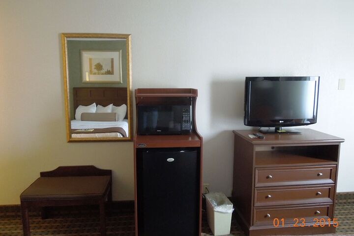 2 Double Beds (4 of 8)