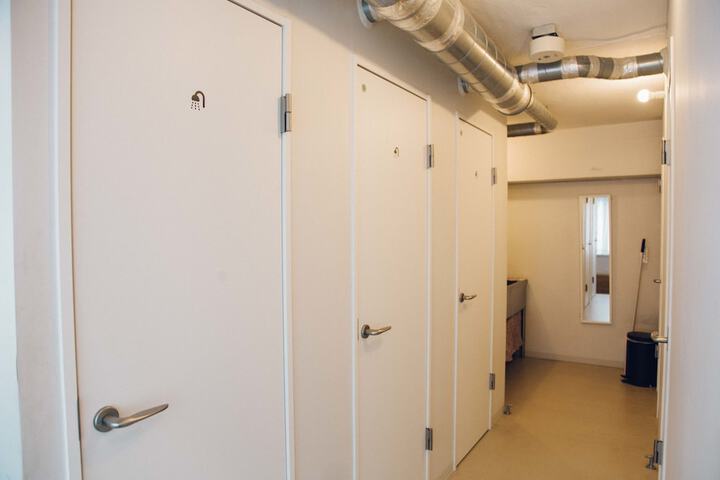 Clean Restrooms