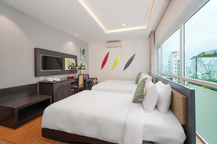 Room 10 of 89