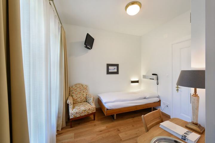 Room 25 of 56