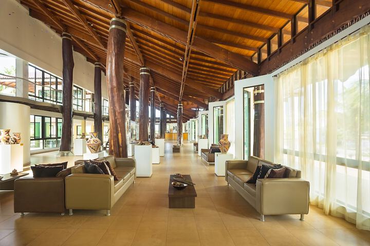 Guest Lobby
