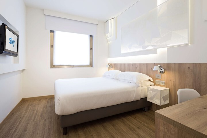 Room 13 of 59