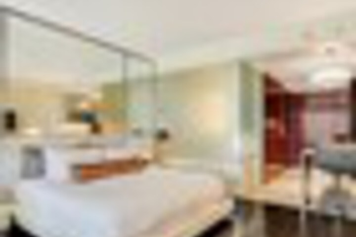 Room 29 of 252