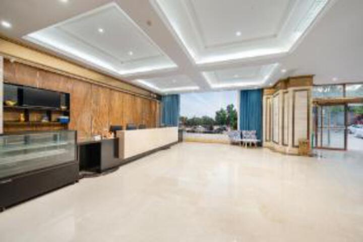 Keliad Hotel (Nanning Wuyi Interchange Metro Station)