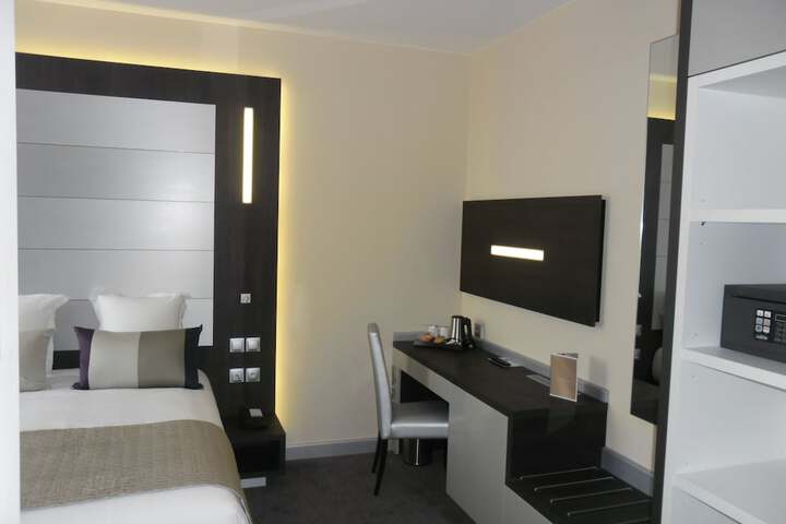 Room 38 of 103