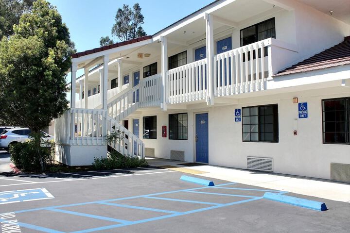 Hotel 42 of 43
