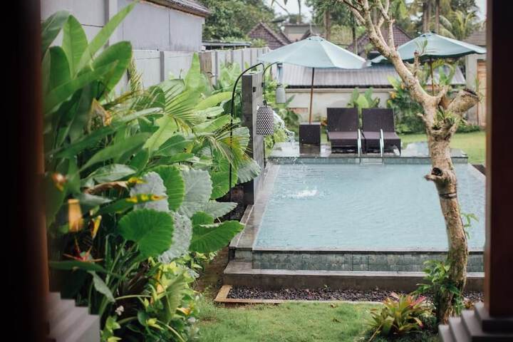 Pool 18 of 30
