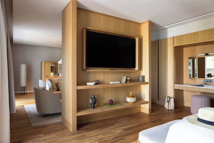 Room 28 of 139