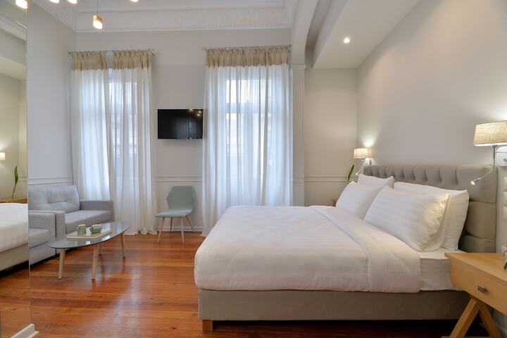 Room 5 of 30