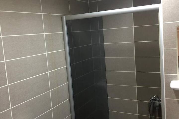 Room 15 of 23