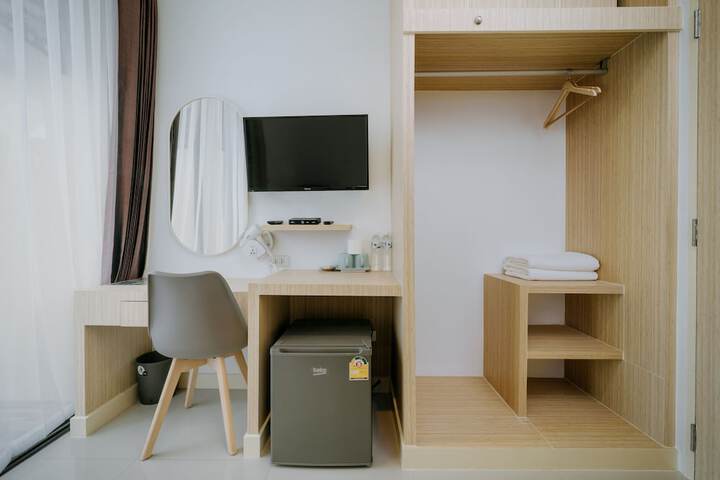 Room 15 of 29