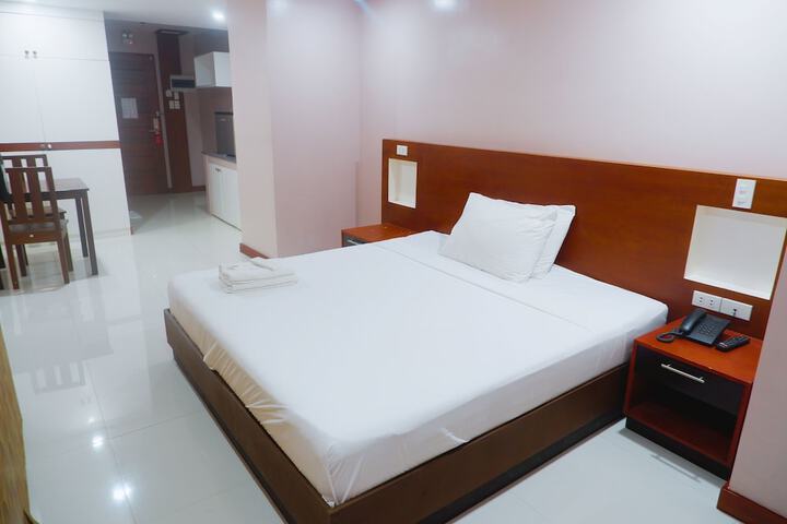 Room 12 of 29