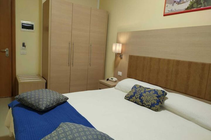 Room 7 of 26