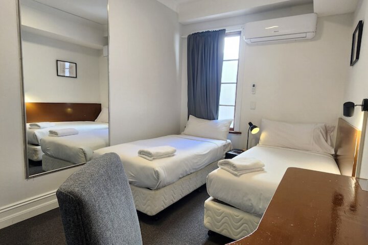 Room 15 of 51