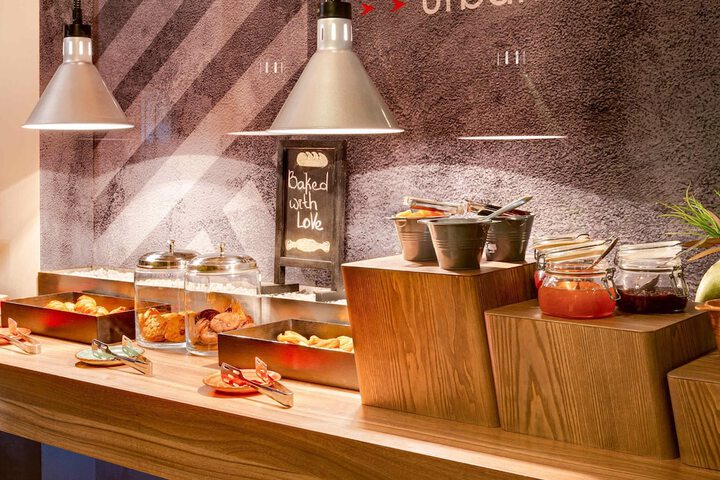 Breakfast/Coffee Service 26 of 60