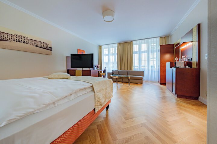 Room 38 of 111