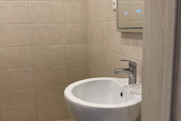 Room 54 of 67