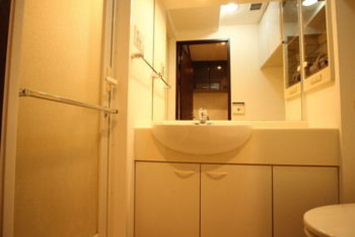 Bath Interior