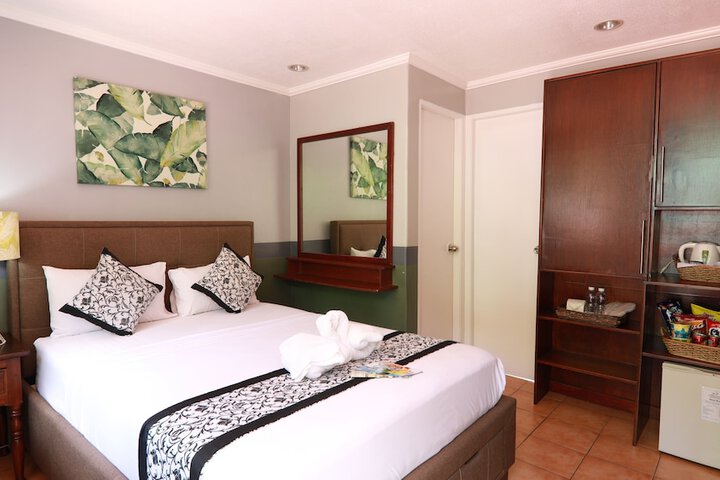Room 4 of 49