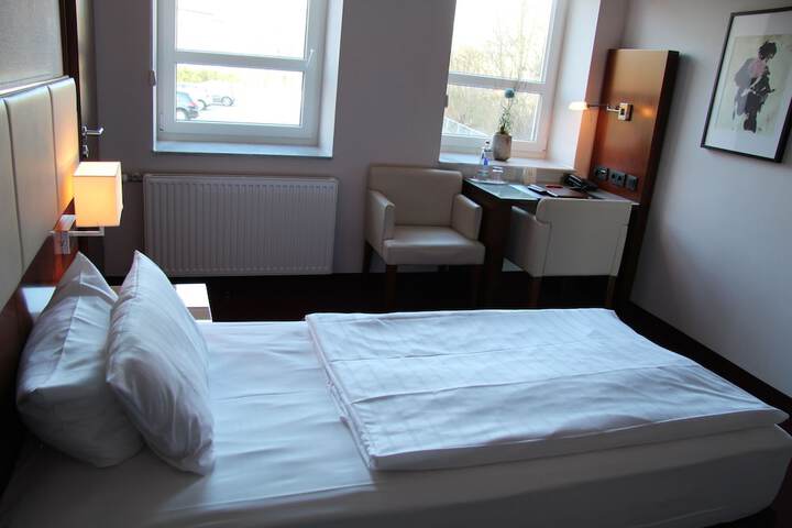 Room 7 of 59