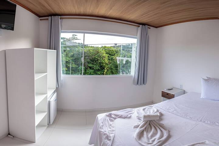 Room 10 of 27