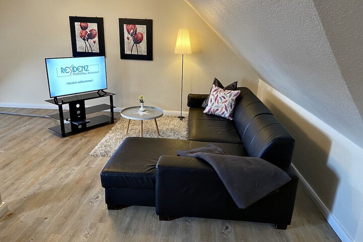 Room 14 of 37