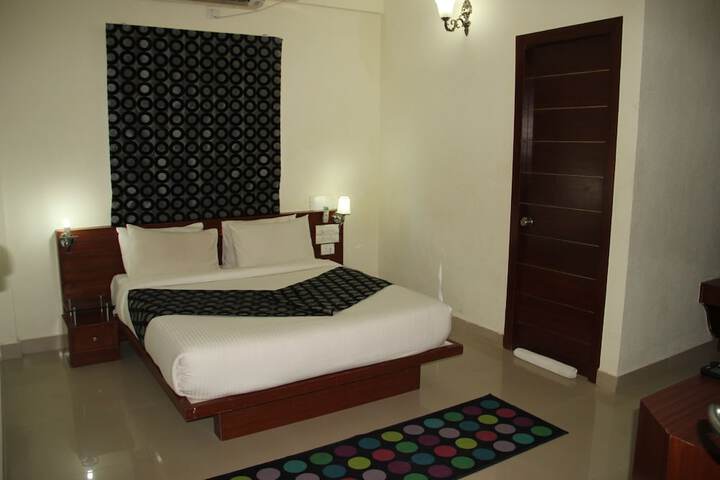 Room 10 of 44