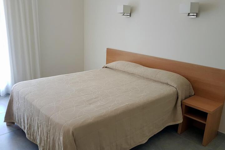 Room 21 of 62