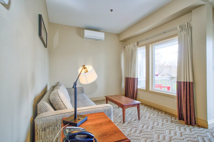 Room 4 of 41