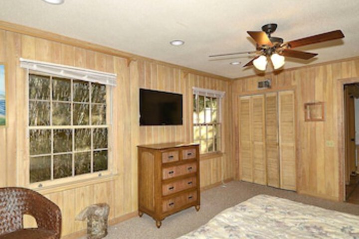 Room 16 of 24