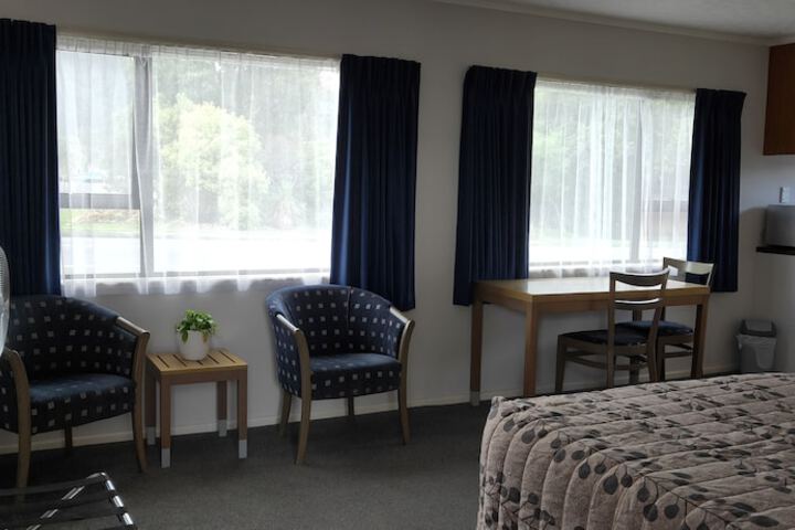 Room 7 of 34