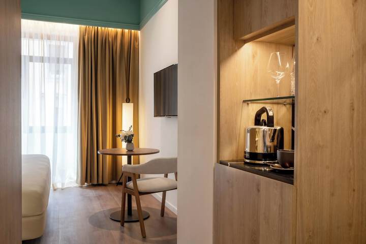 Room 50 of 119