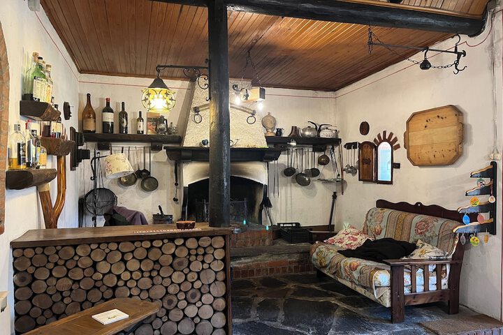 Room 10 of 22