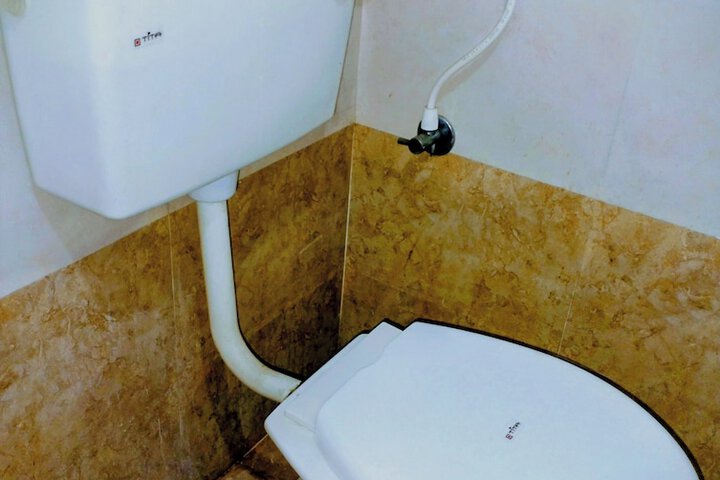 Room 6 of 6