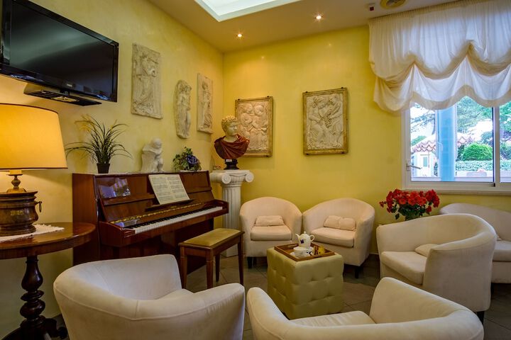 Lobby sitting area